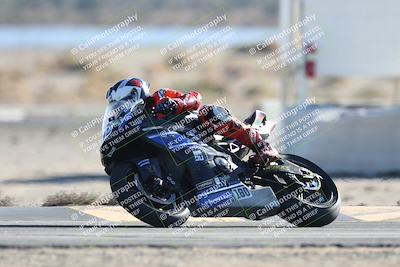 media/Dec-07-2025-CVMA (Sun) [[3e7d2de5dc]]/Race 12- Formula 40 MW and LW/